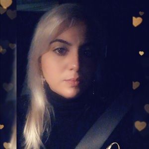 Meet your Posher, Crystal